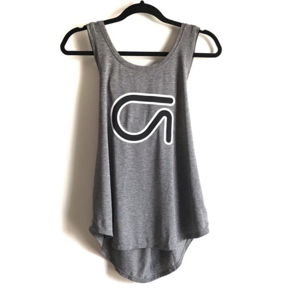 Gap Fit Gray with Black Mesh Logo Breathe Crossback Tank Size Small